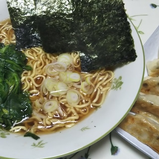 ランチに♪ラーメン餃子☆